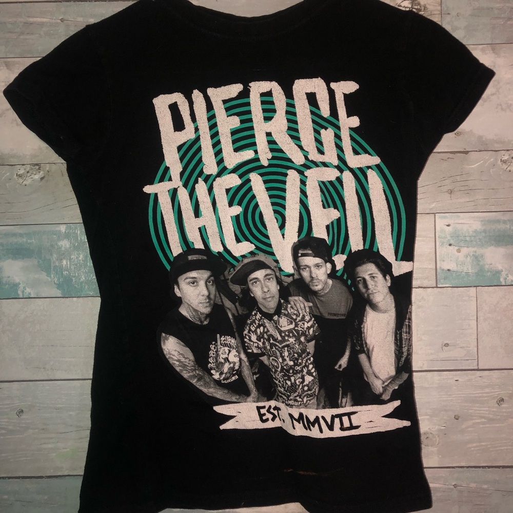 PIERCE THE VEIL T-SHIRT